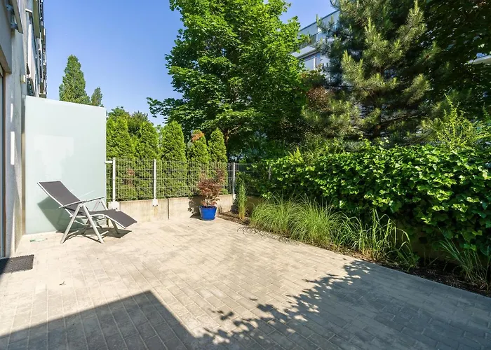 Maraton Gardens By Renters Apartman *